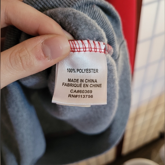 Canada Crewneck Sweater Size L - Picture 8 of 9